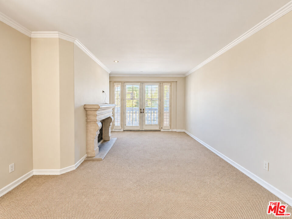 128 N Swall Dr Unit: PH7