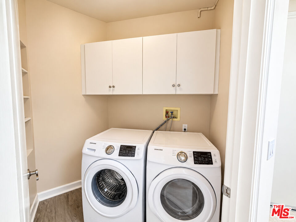 128 N Swall Dr Unit: PH7