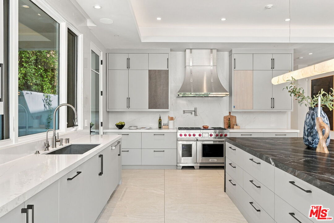 509 N Elm Dr