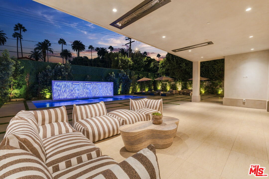 509 N Elm Dr