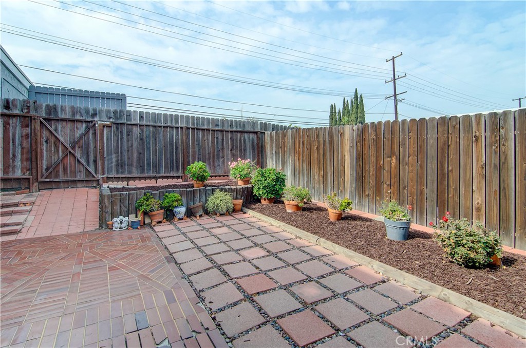 203 N Kodiak Street D