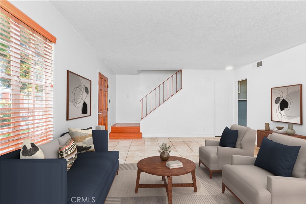 1800 W Gramercy Avenue 22