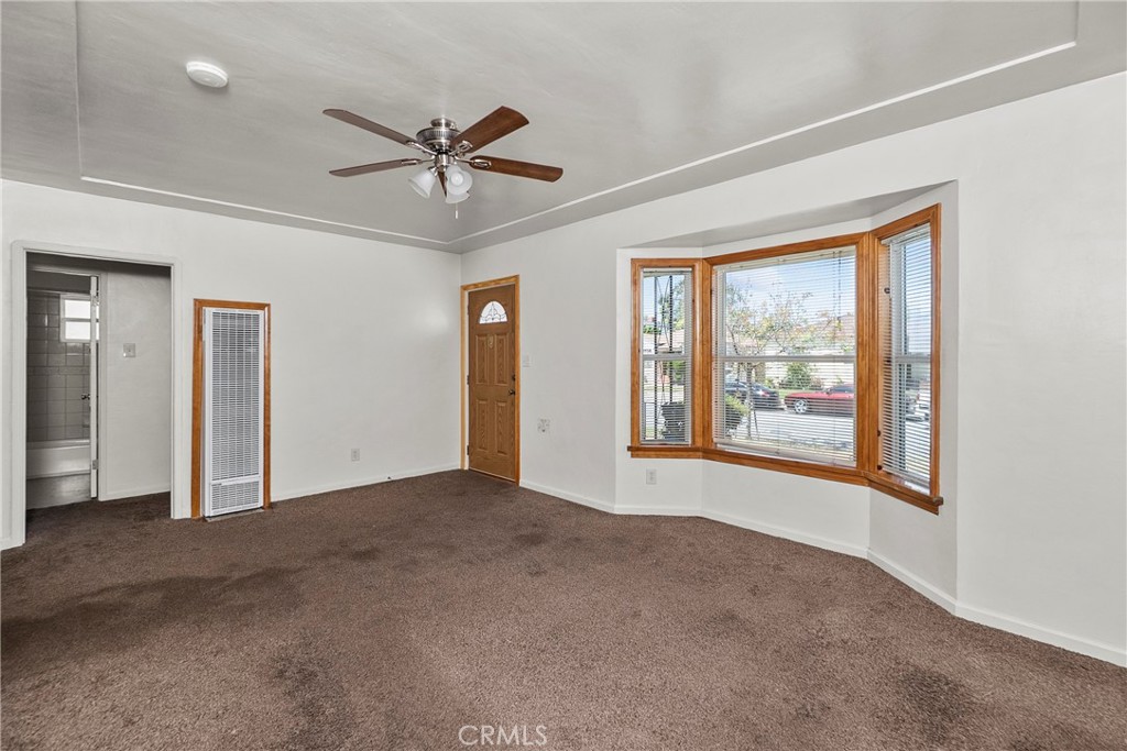 2013 W Hereford Drive