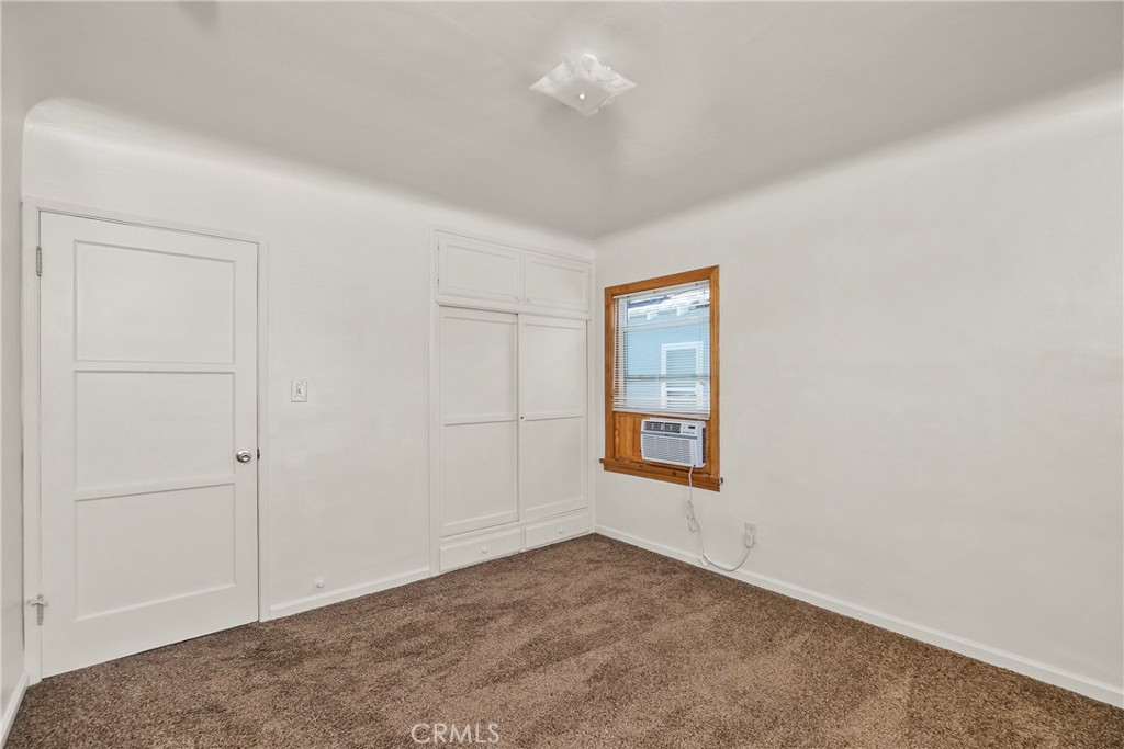 2013 W Hereford Drive