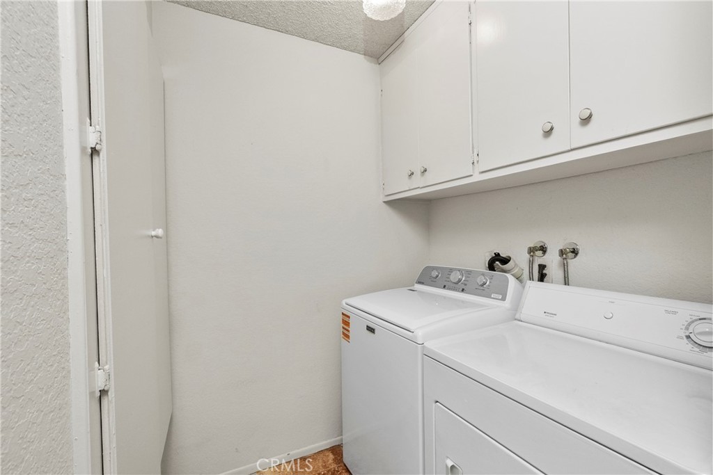 2727 Calle Colima