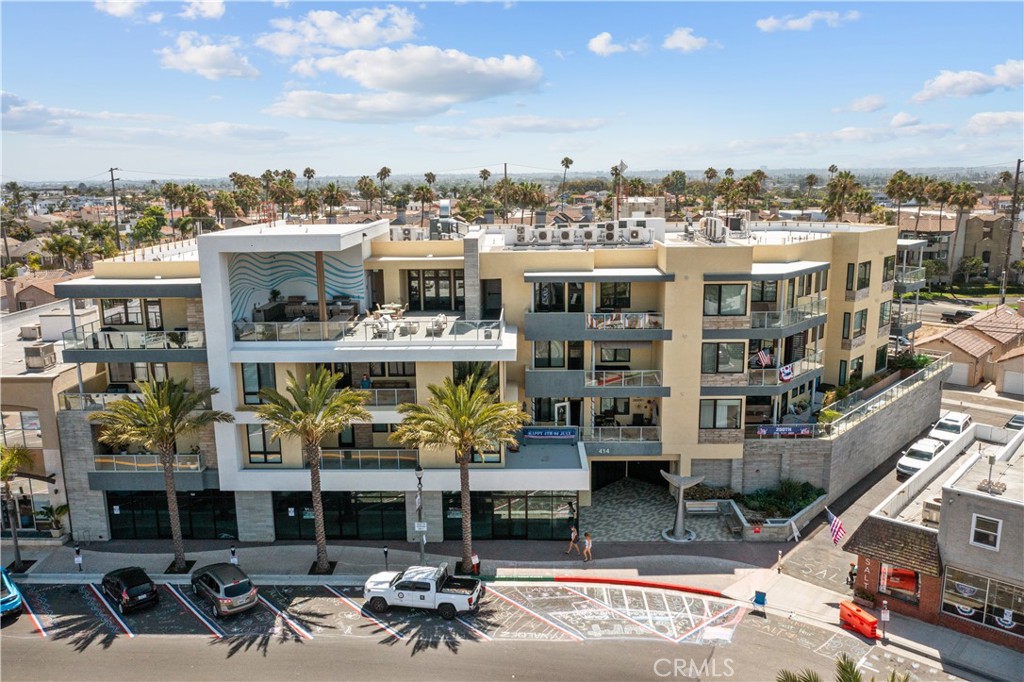 414 Main Street 200