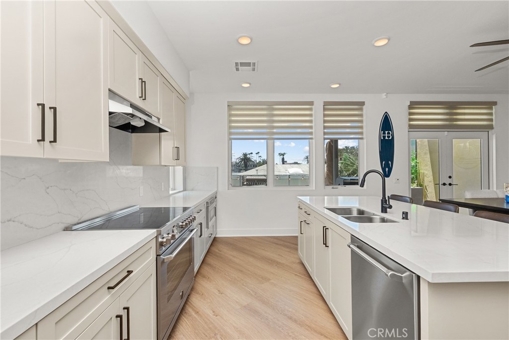 414 Main Street 200
