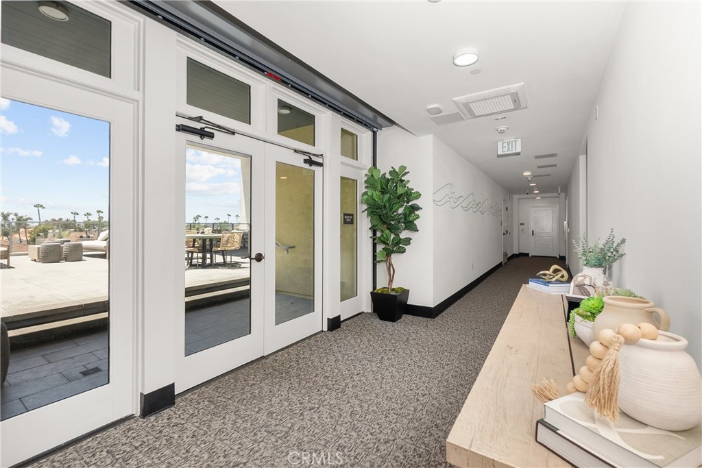 414 Main Street 200