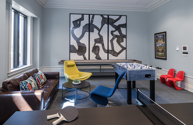 2550 N Lakeview Avenue Unit: N203