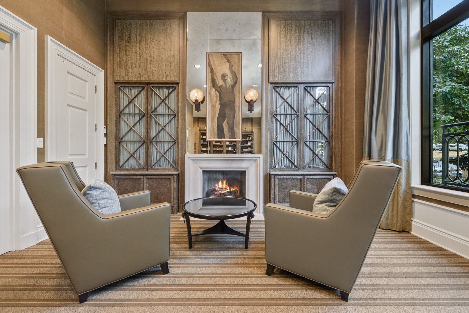 2550 N Lakeview Avenue Unit: N203
