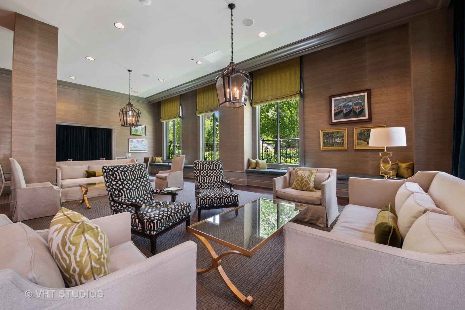 2550 N Lakeview Avenue Unit: N203
