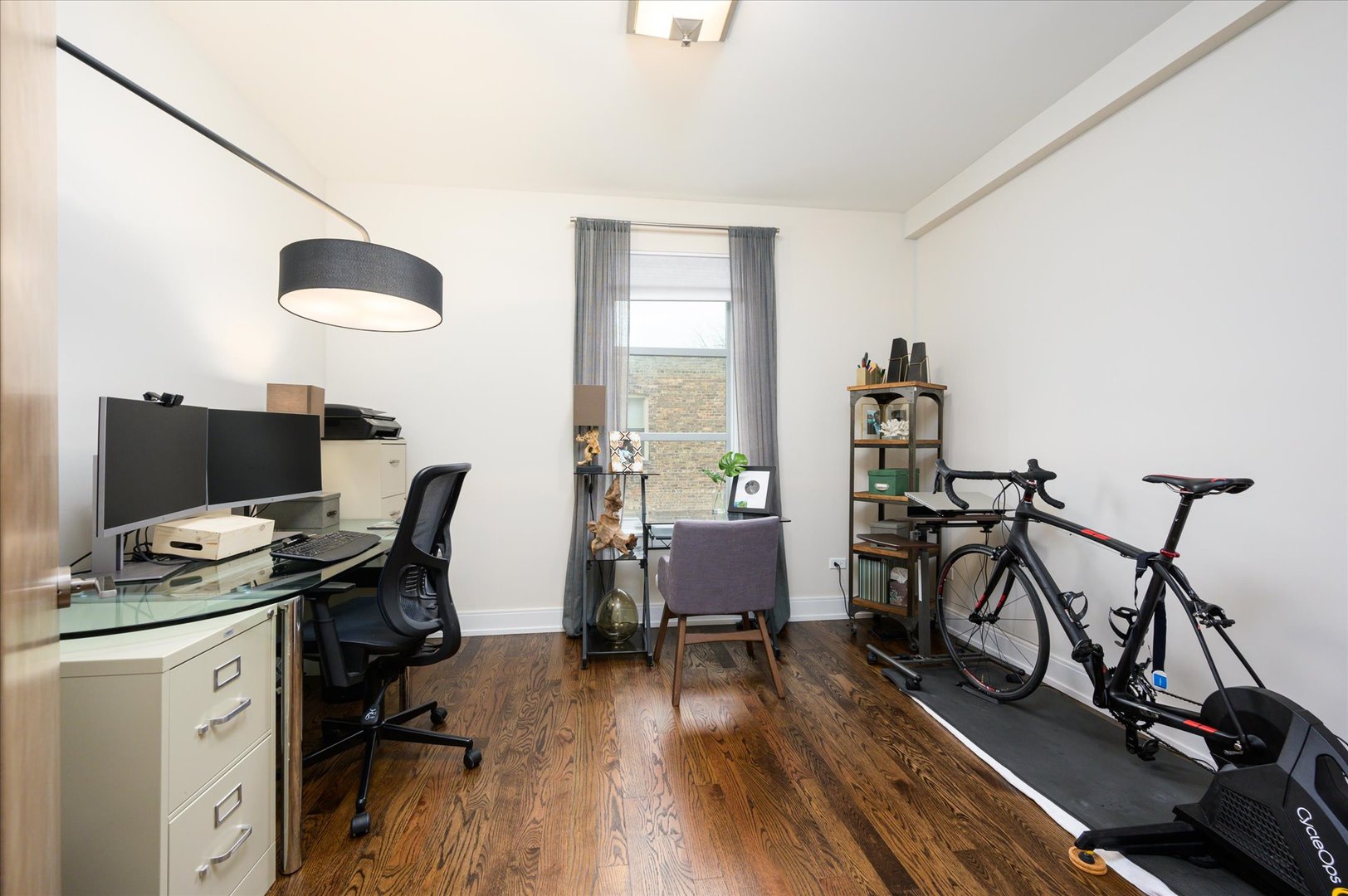 1133 Chicago Avenue Unit: 3W