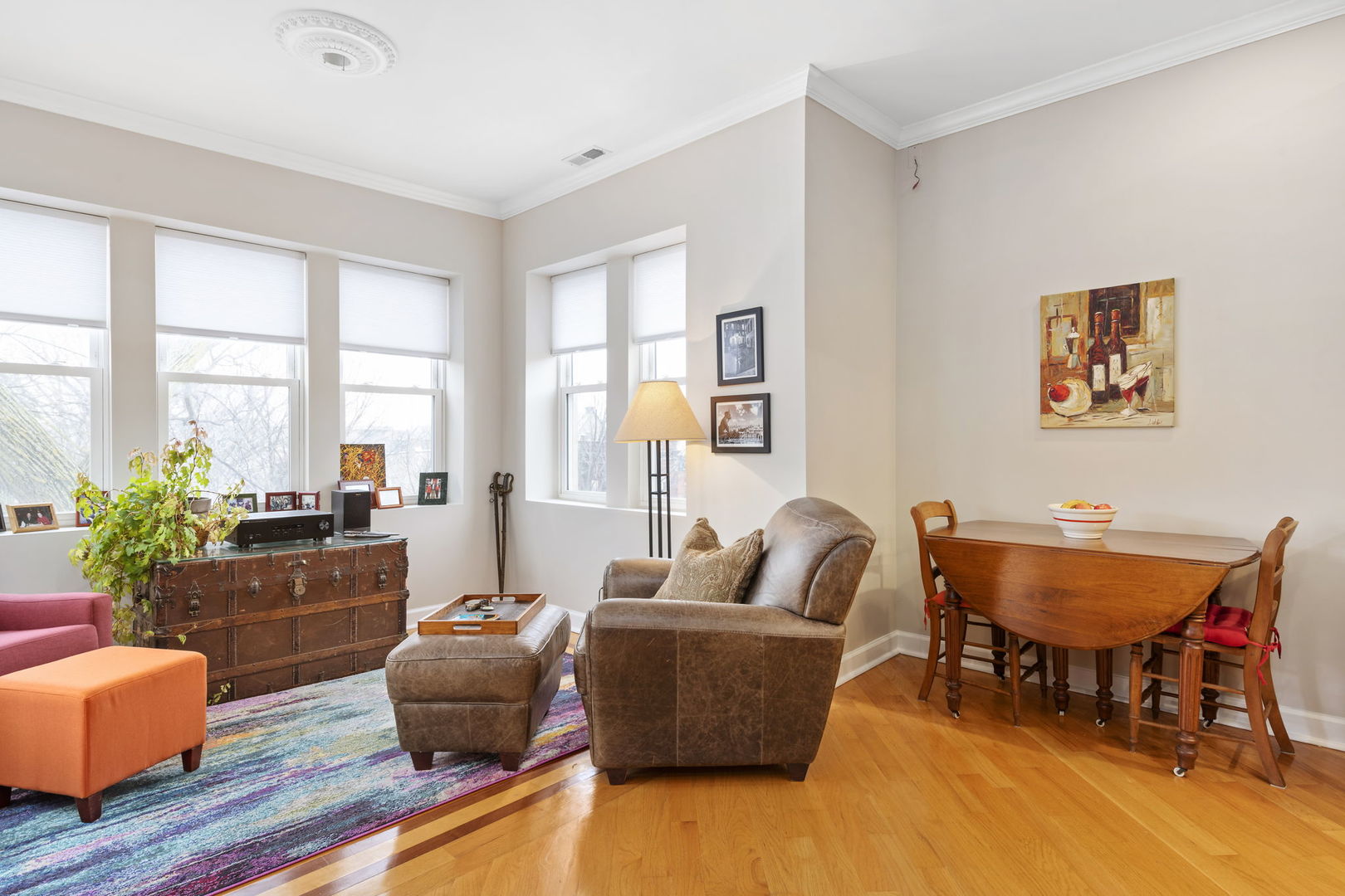 1435 N Rockwell Street Unit: 3
