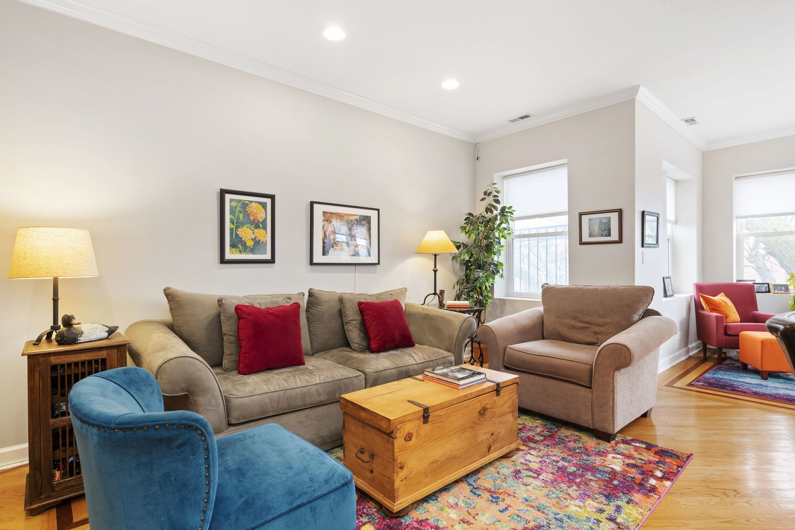 1435 N Rockwell Street Unit: 3