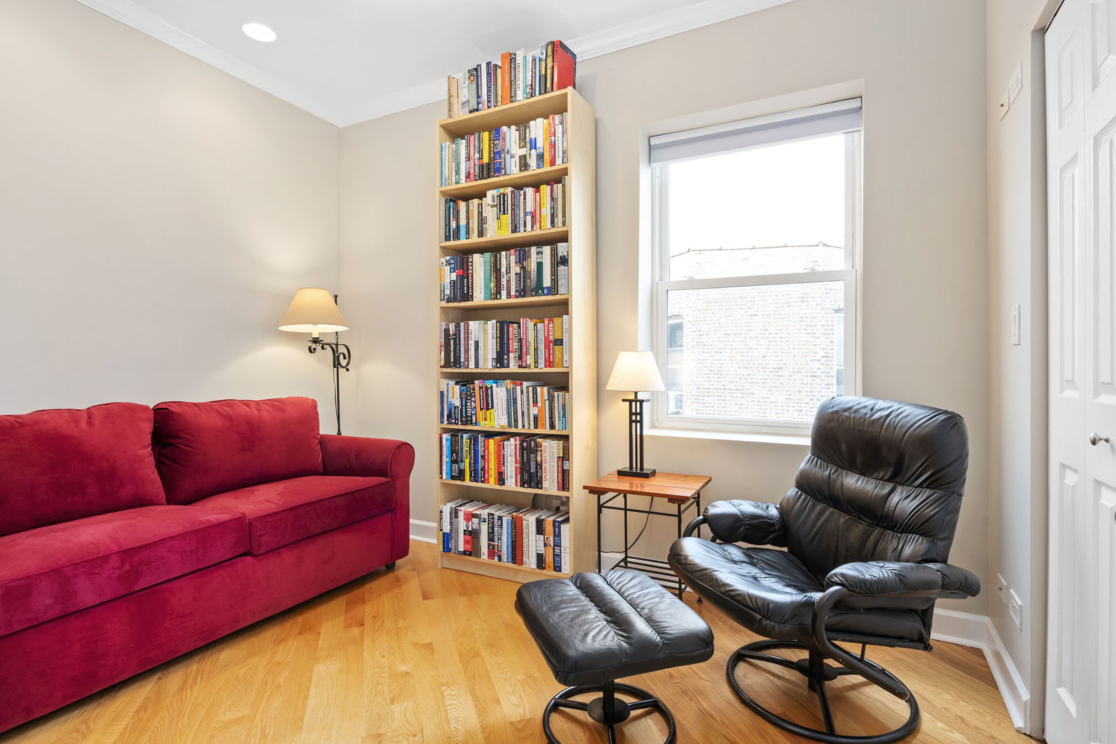 1435 N Rockwell Street Unit: 3