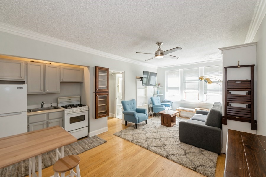 1103 Holly Court Unit: 304