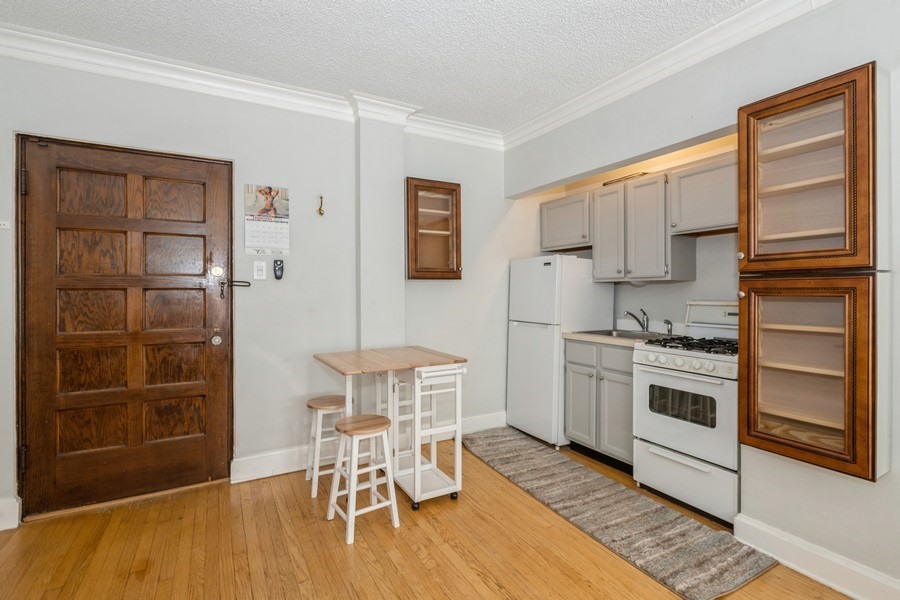 1103 Holly Court Unit: 304