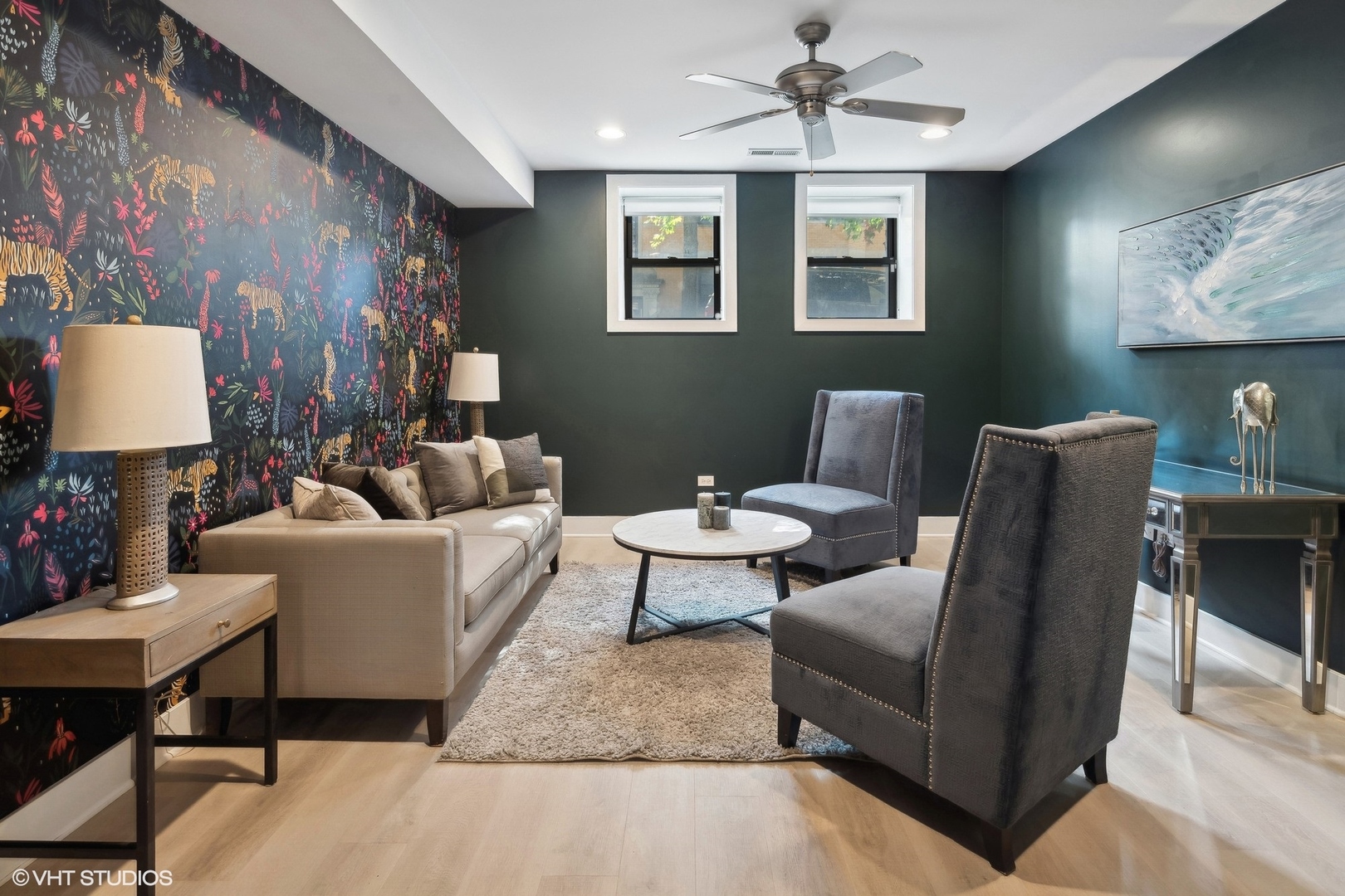 1952 W Byron Street Unit: 1
