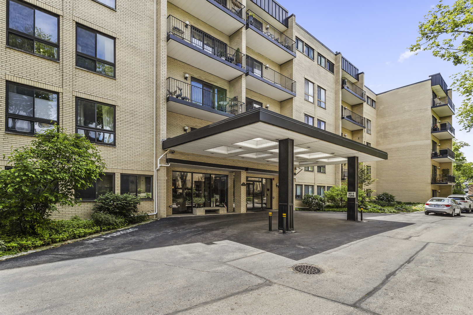 221 N Kenilworth Avenue Unit: 310