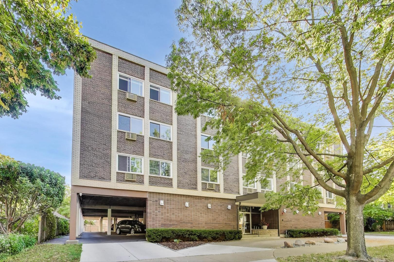 222 N Grove Avenue Unit: 2D