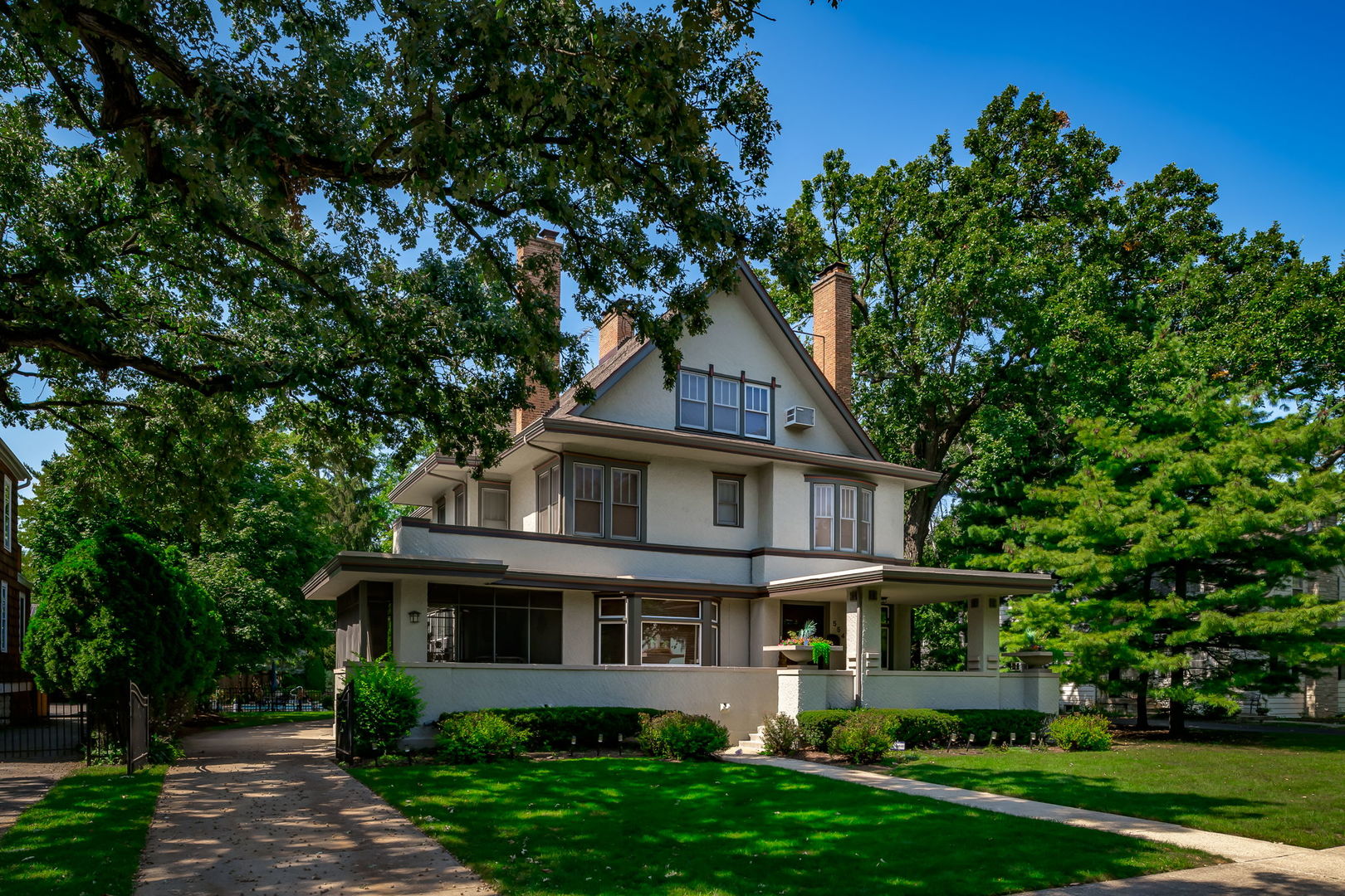 554 Thatcher Avenue