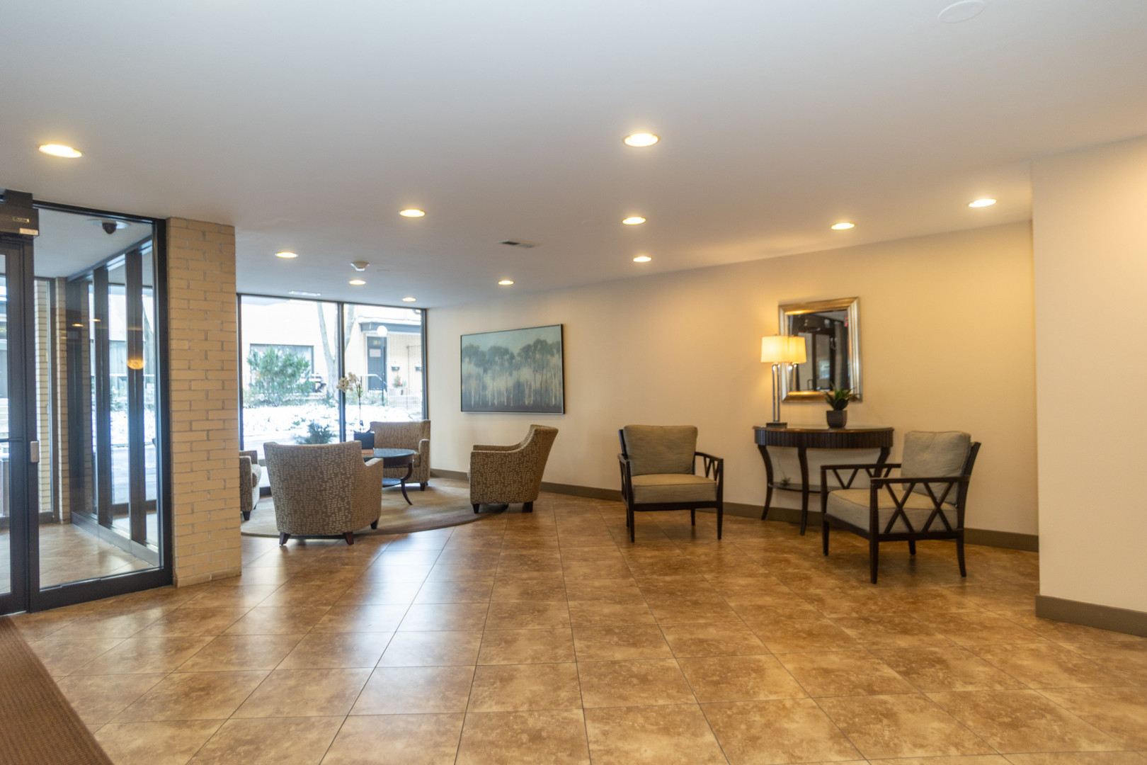221 N Kenilworth Avenue Unit: 109