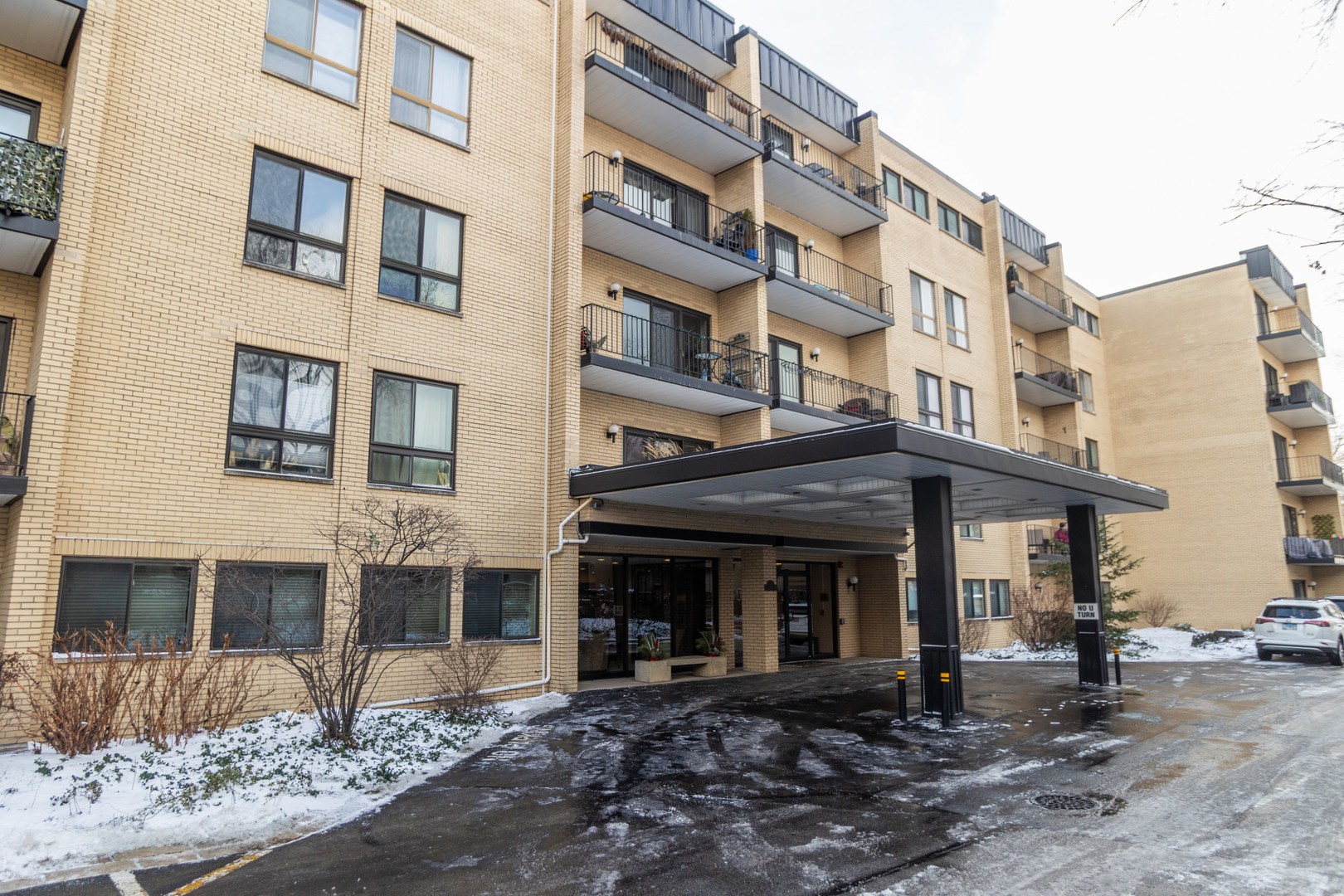 221 N Kenilworth Avenue Unit: 109