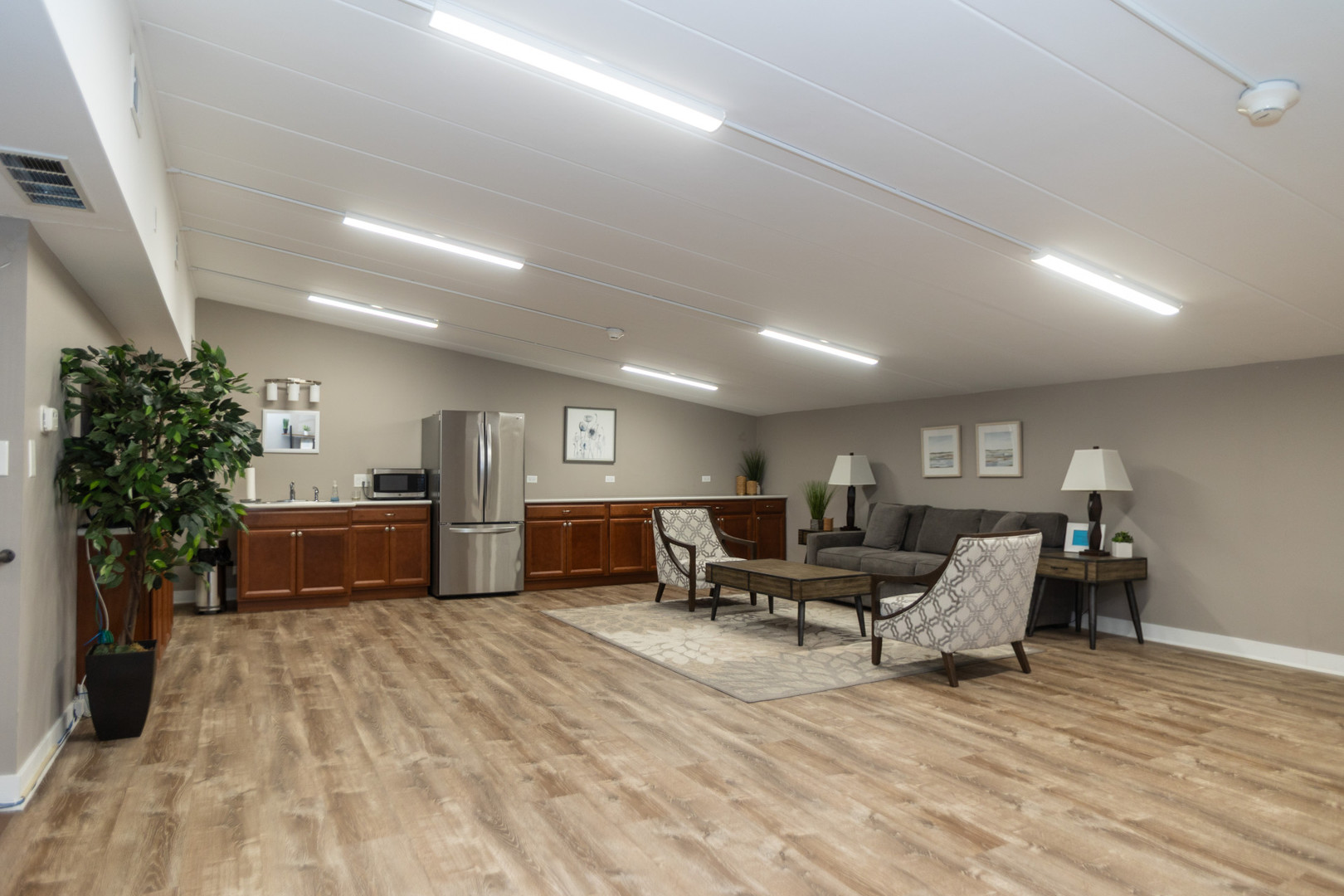 221 N Kenilworth Avenue Unit: 109