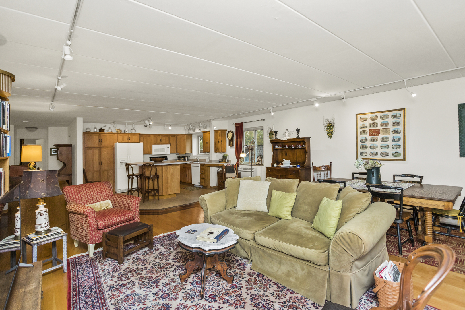 224 S OAK PARK Avenue Unit: 4B