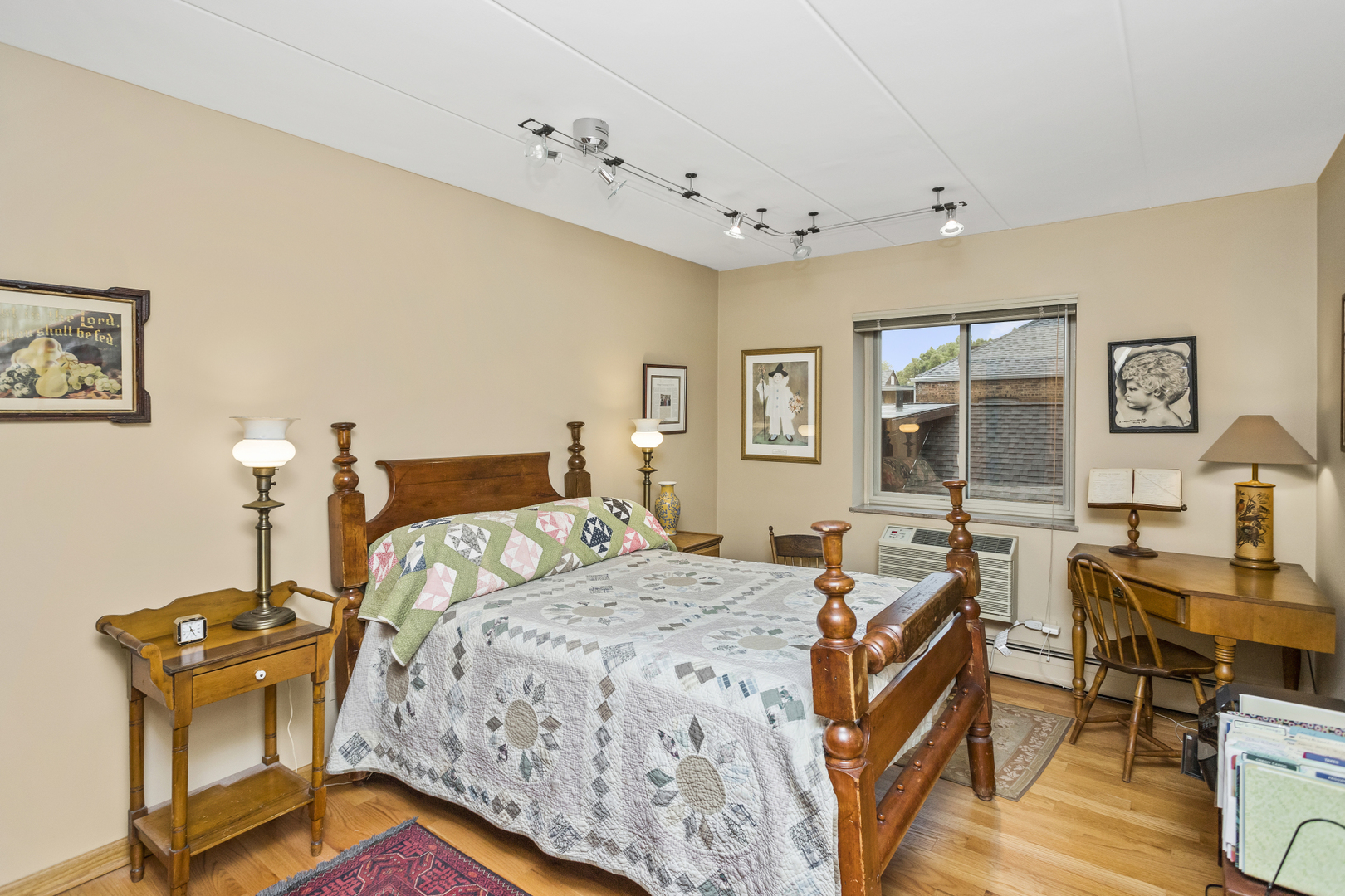 224 S OAK PARK Avenue Unit: 4B