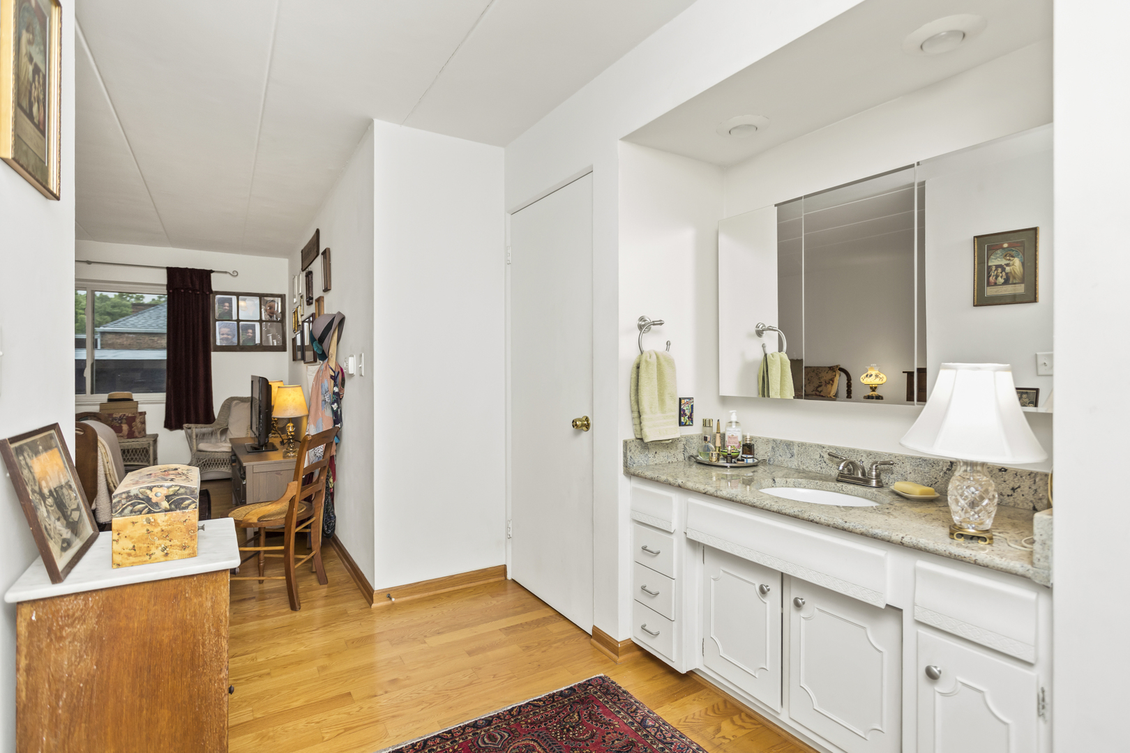 224 S OAK PARK Avenue Unit: 4B