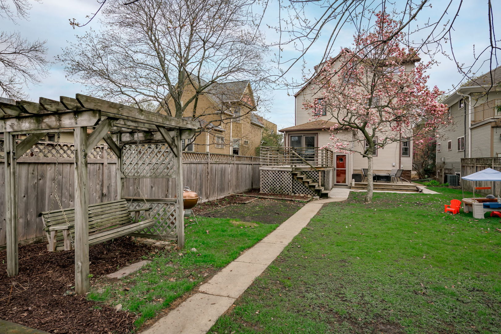 419 N Taylor Avenue
