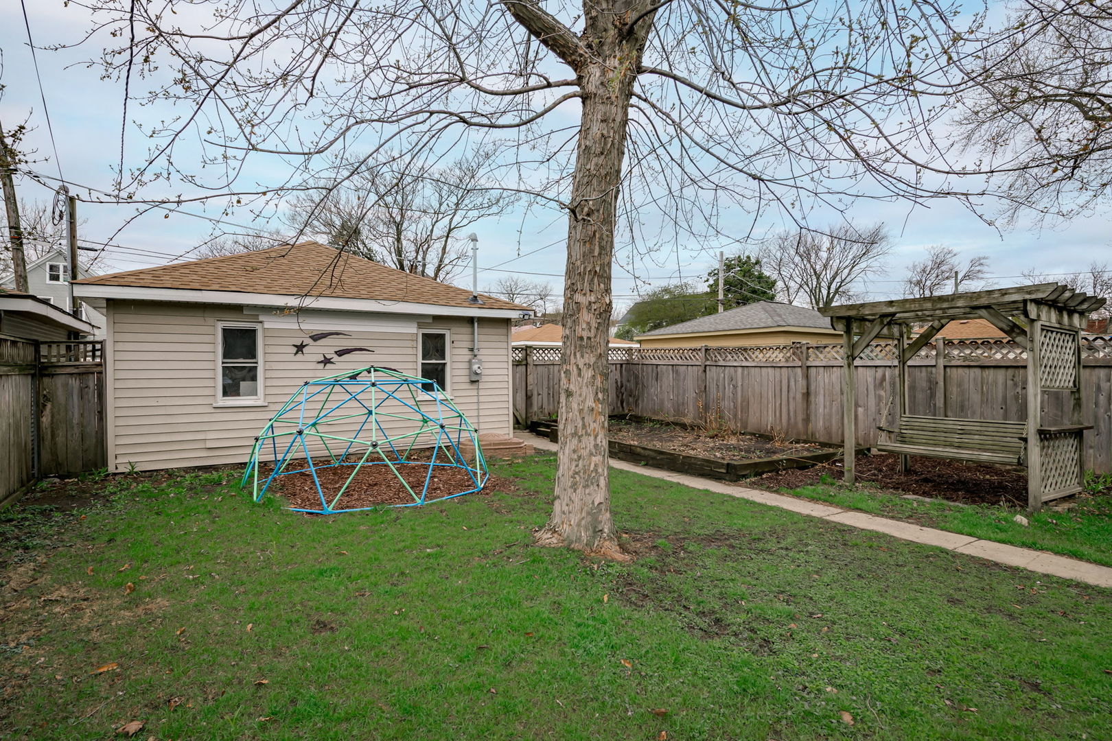 419 N Taylor Avenue