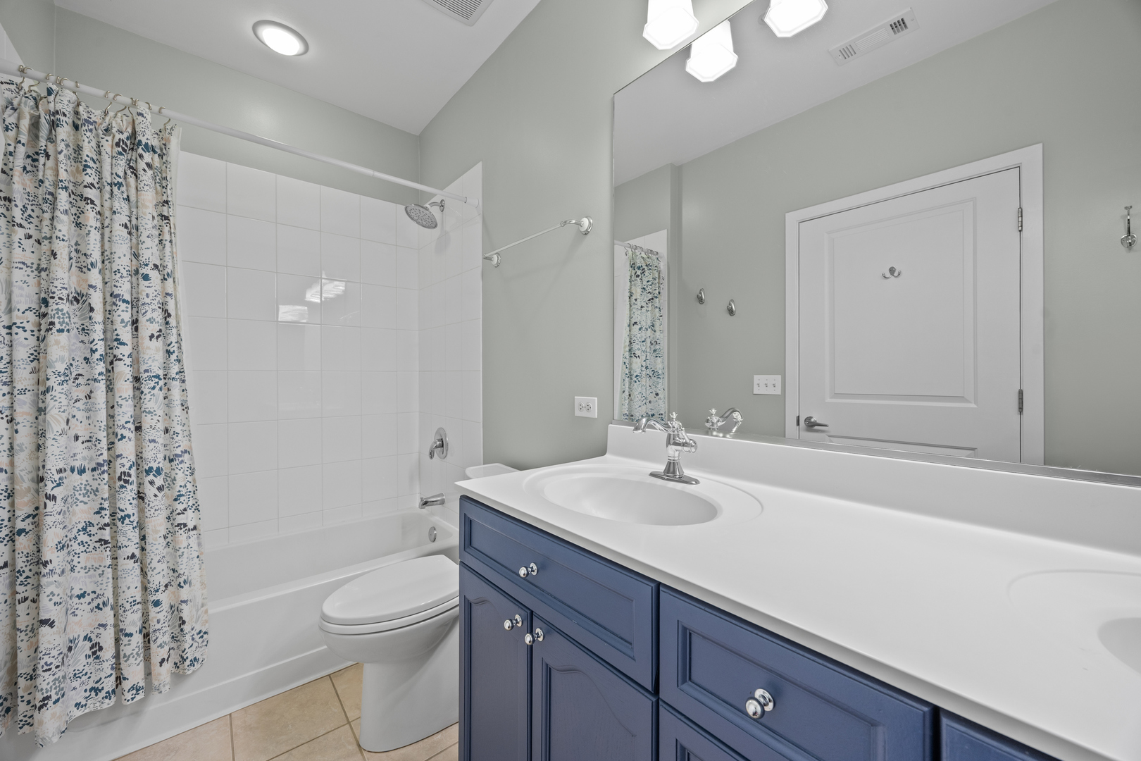 140 N Euclid Avenue Unit: 304