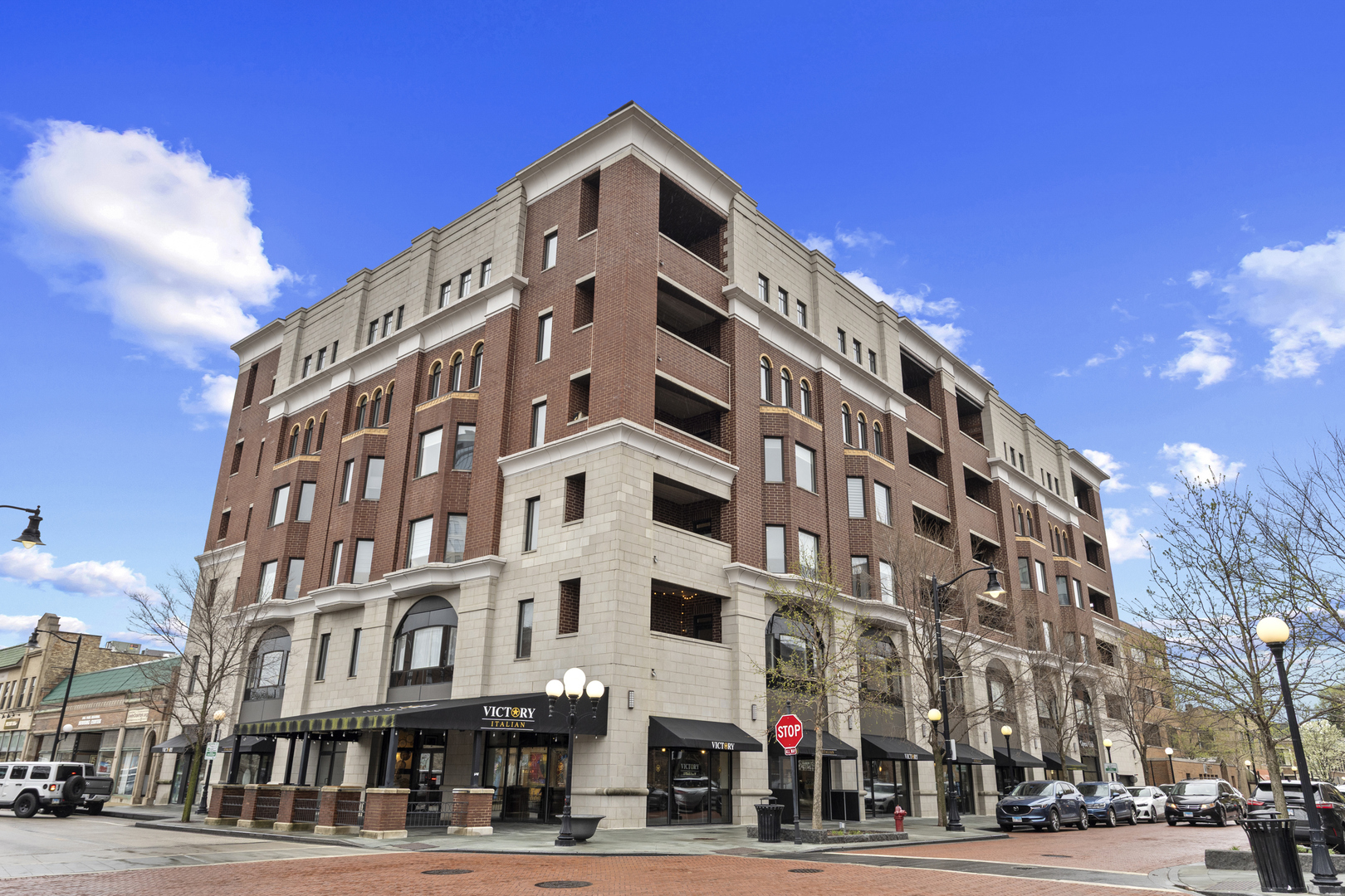110 S Marion Street Unit: 308