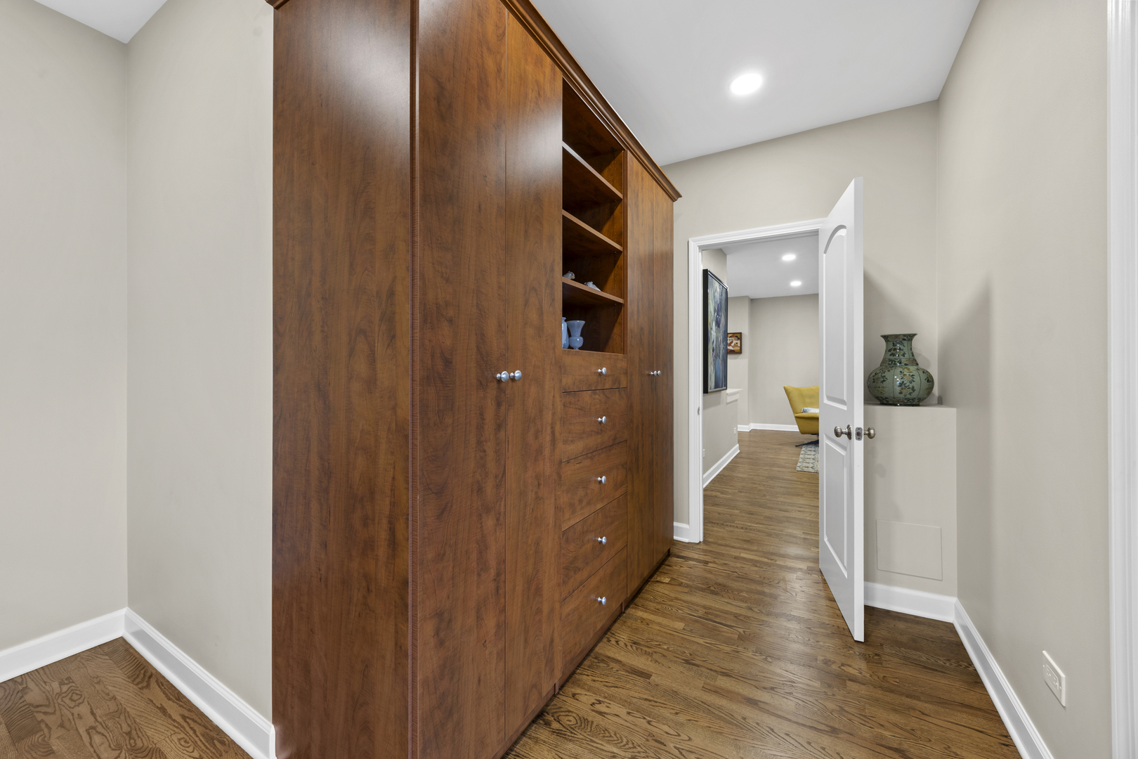 110 S Marion Street Unit: 308