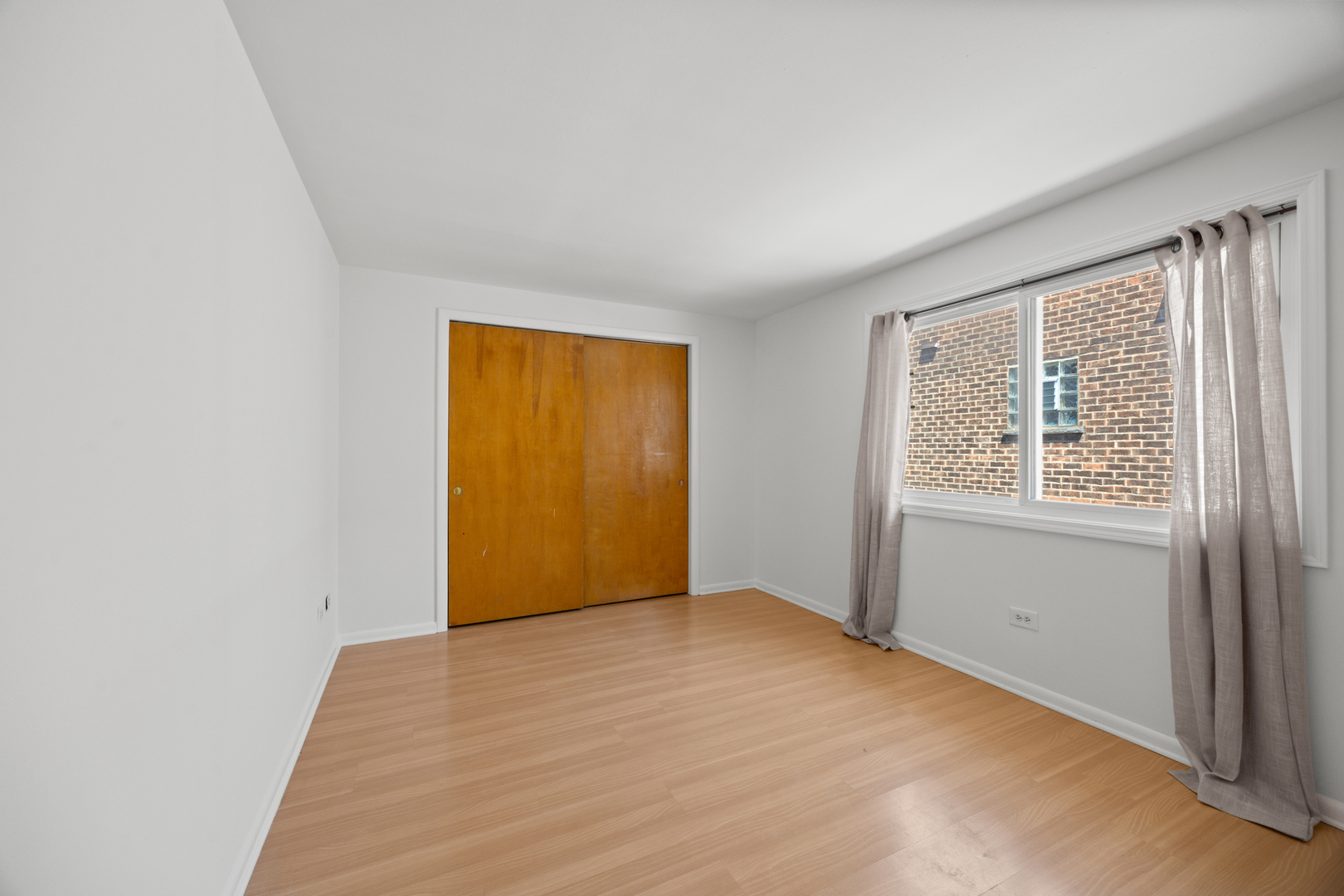 135 S KENILWORTH Avenue Unit: 10
