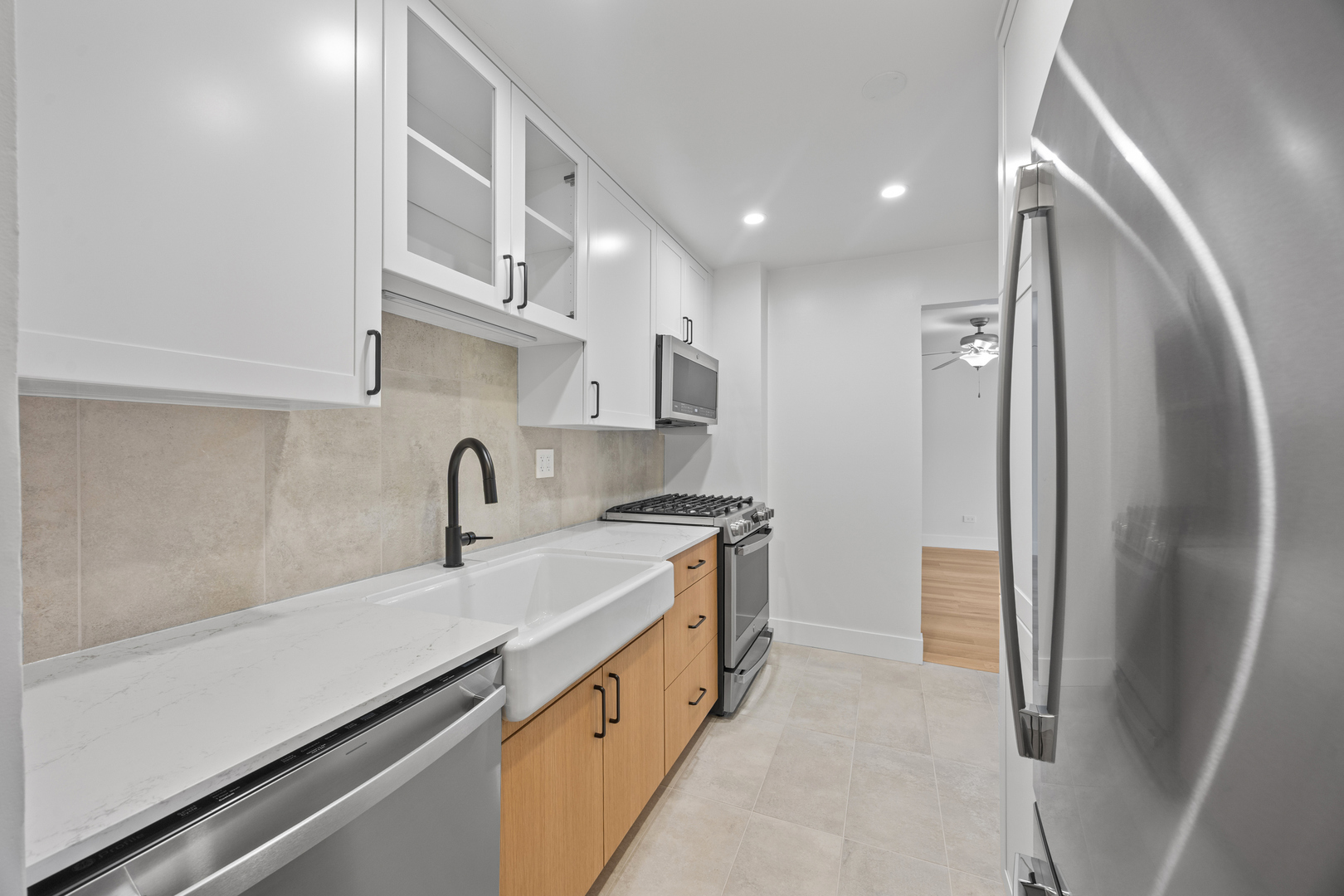 415 S LOMBARD Avenue Unit: 304