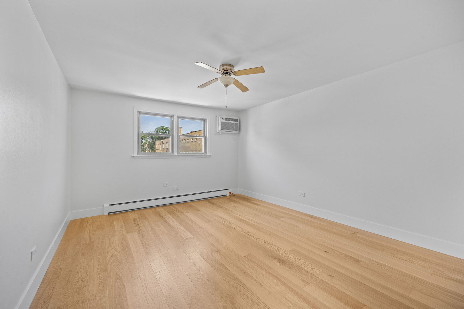 415 S LOMBARD Avenue Unit: 304