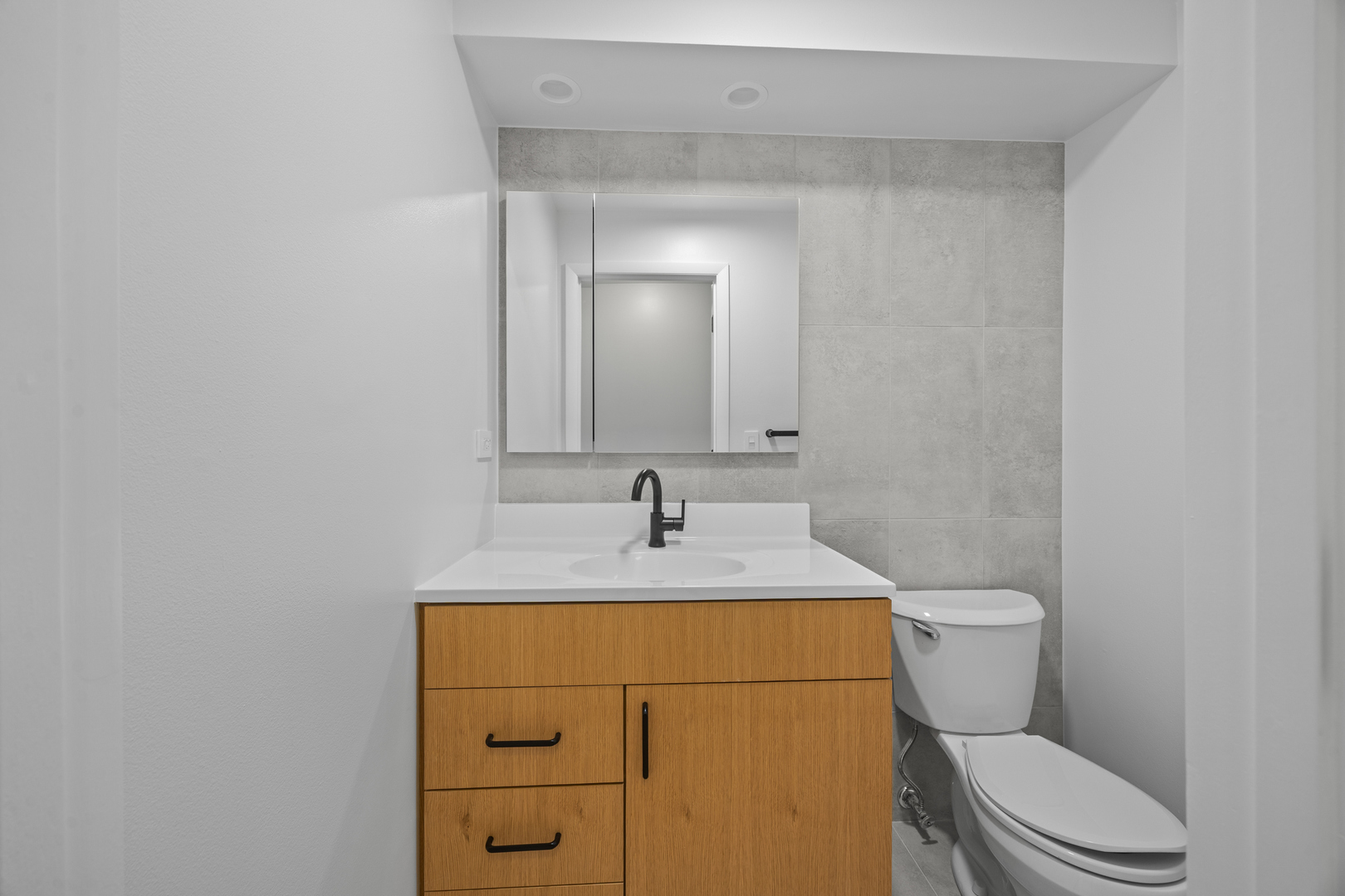 415 S LOMBARD Avenue Unit: 304