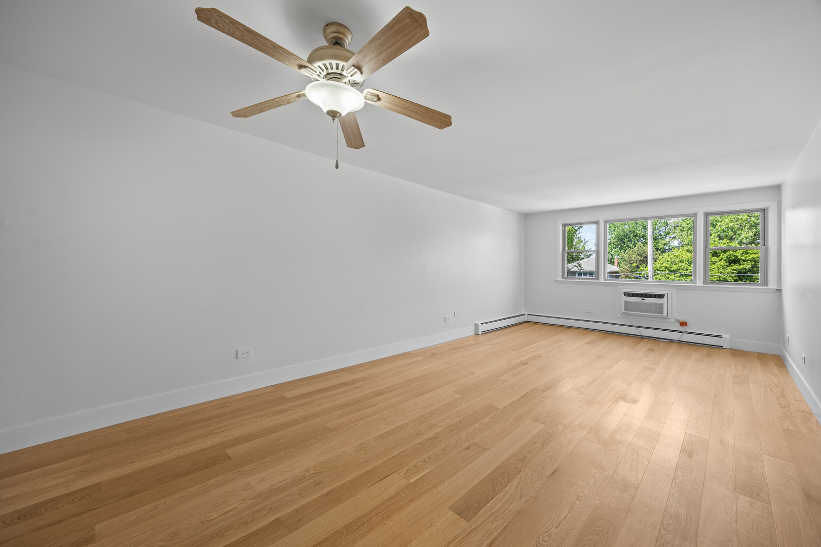415 S LOMBARD Avenue Unit: 304