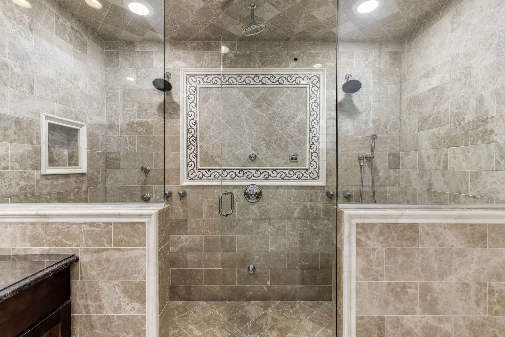 3252 N California Avenue Unit: 1