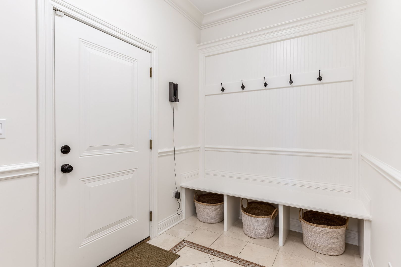 3252 N California Avenue Unit: 1