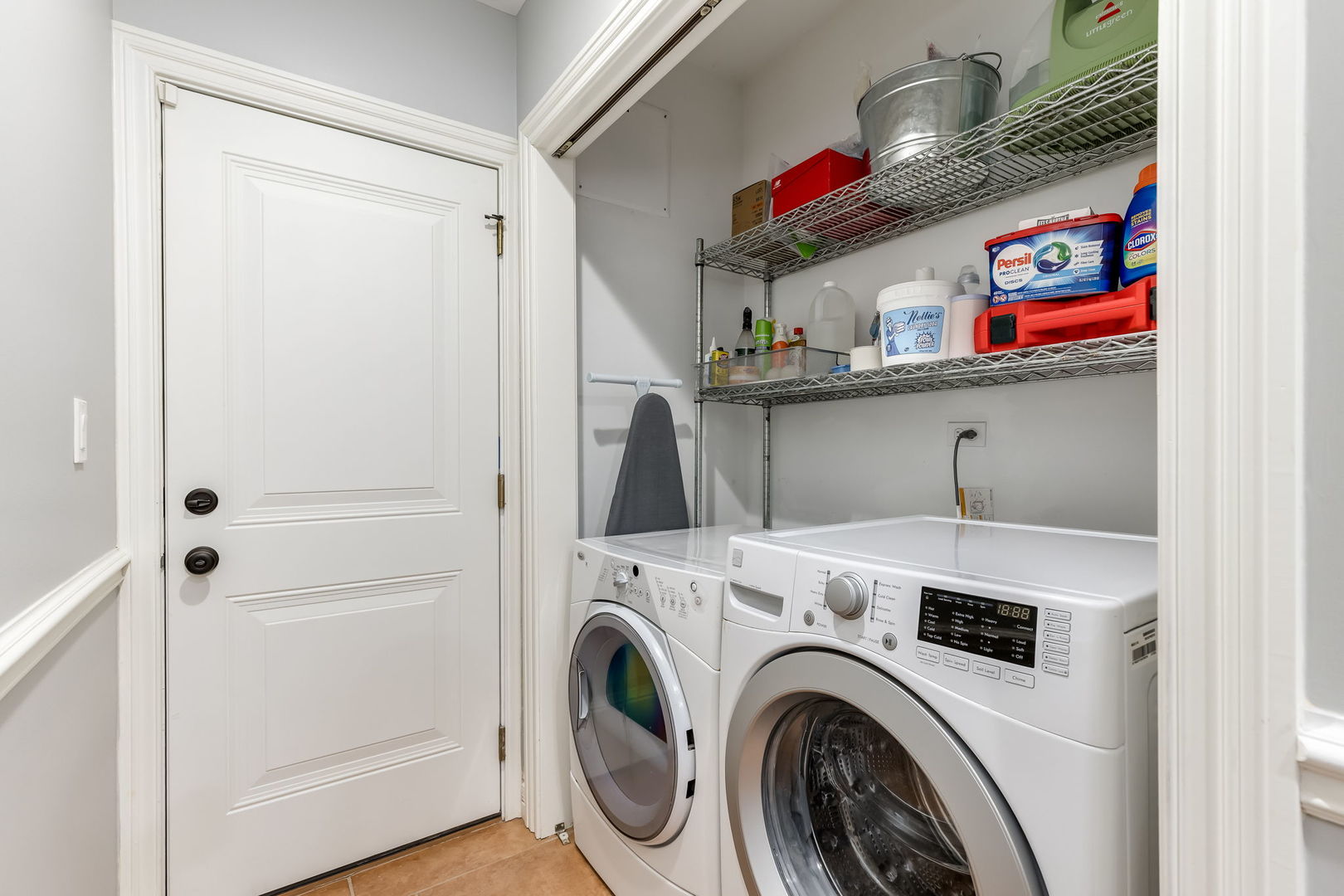 3252 N California Avenue Unit: 1