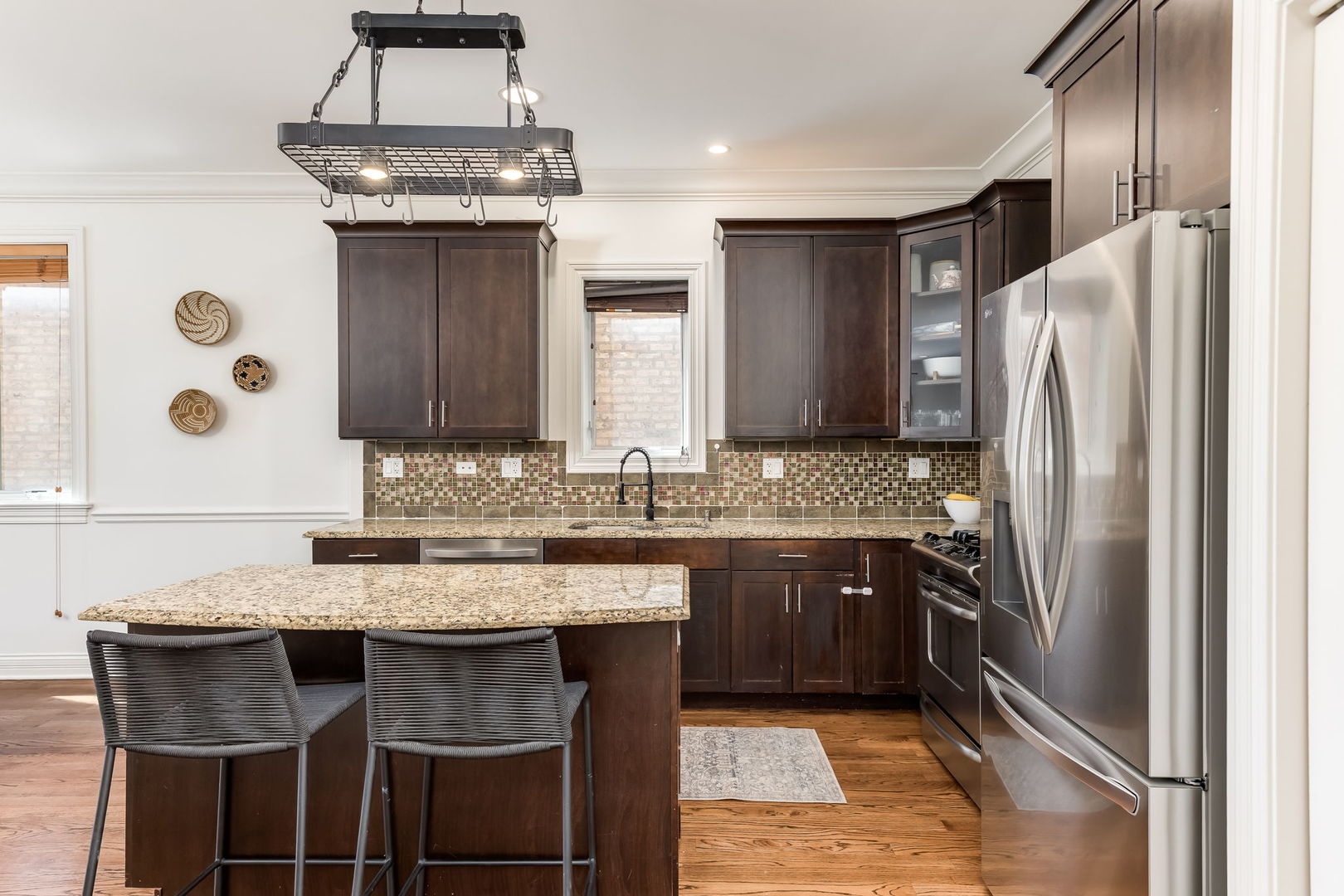 3252 N California Avenue Unit: 1