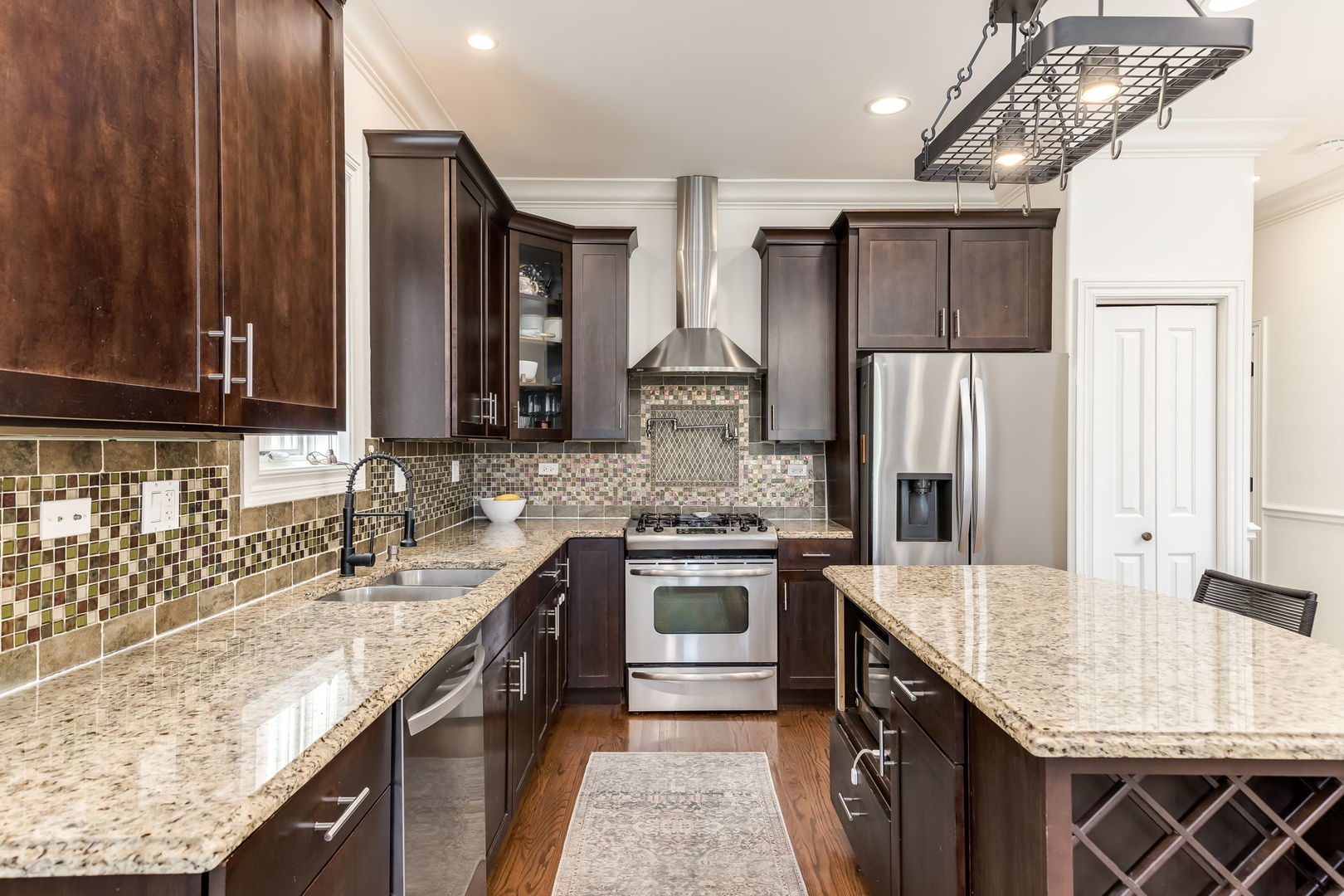 3252 N California Avenue Unit: 1