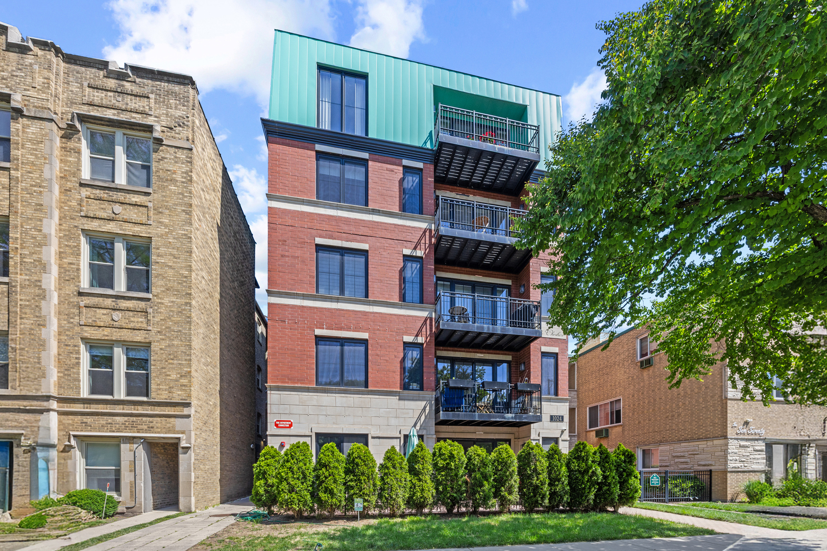 1024 Washington Boulevard Unit: 301