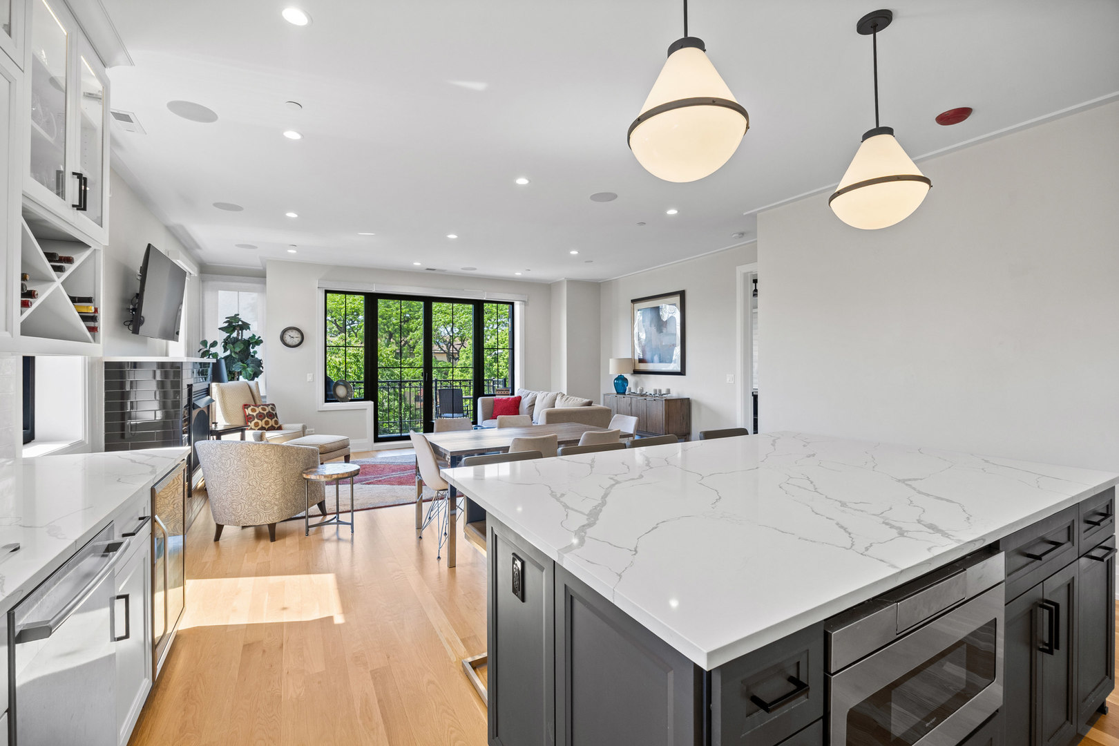 1024 Washington Boulevard Unit: 301