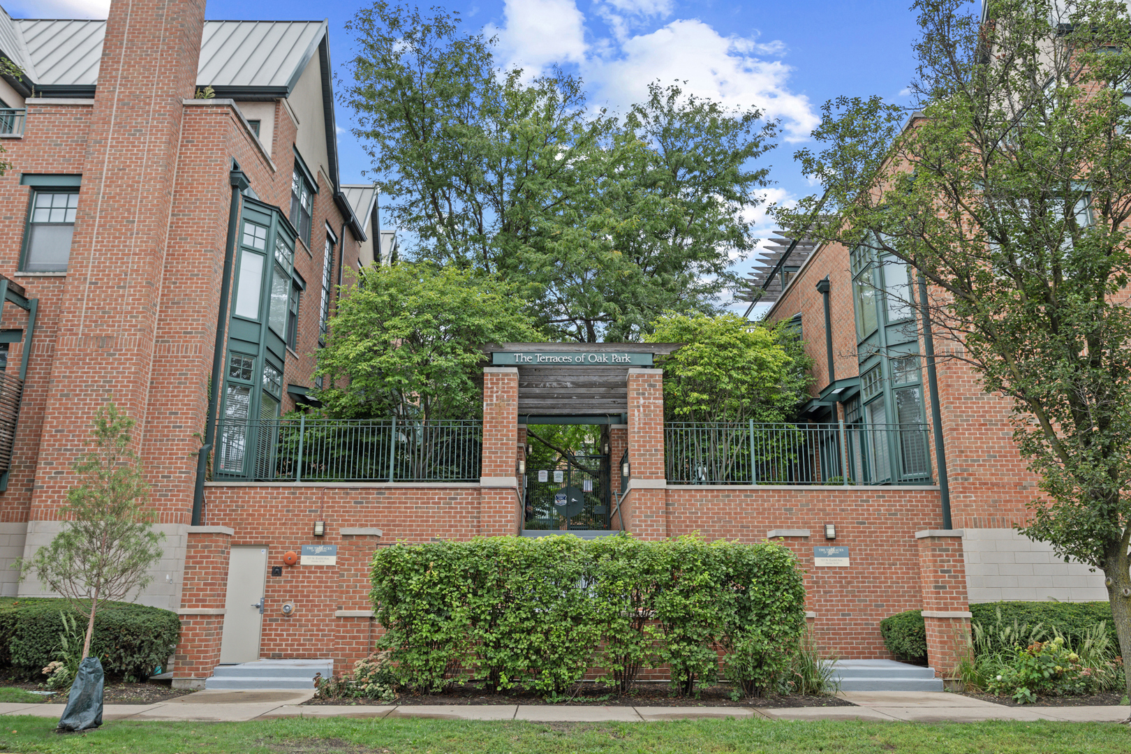 101 N Euclid Avenue Unit: 26