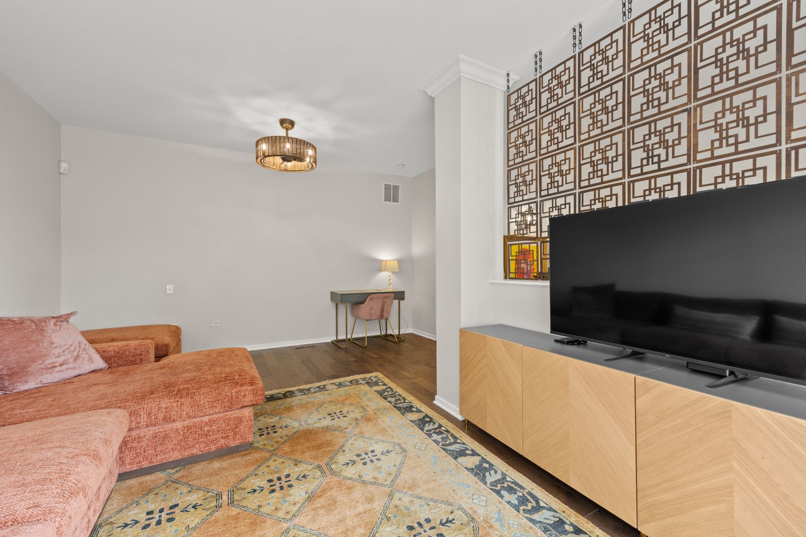 101 N Euclid Avenue Unit: 26